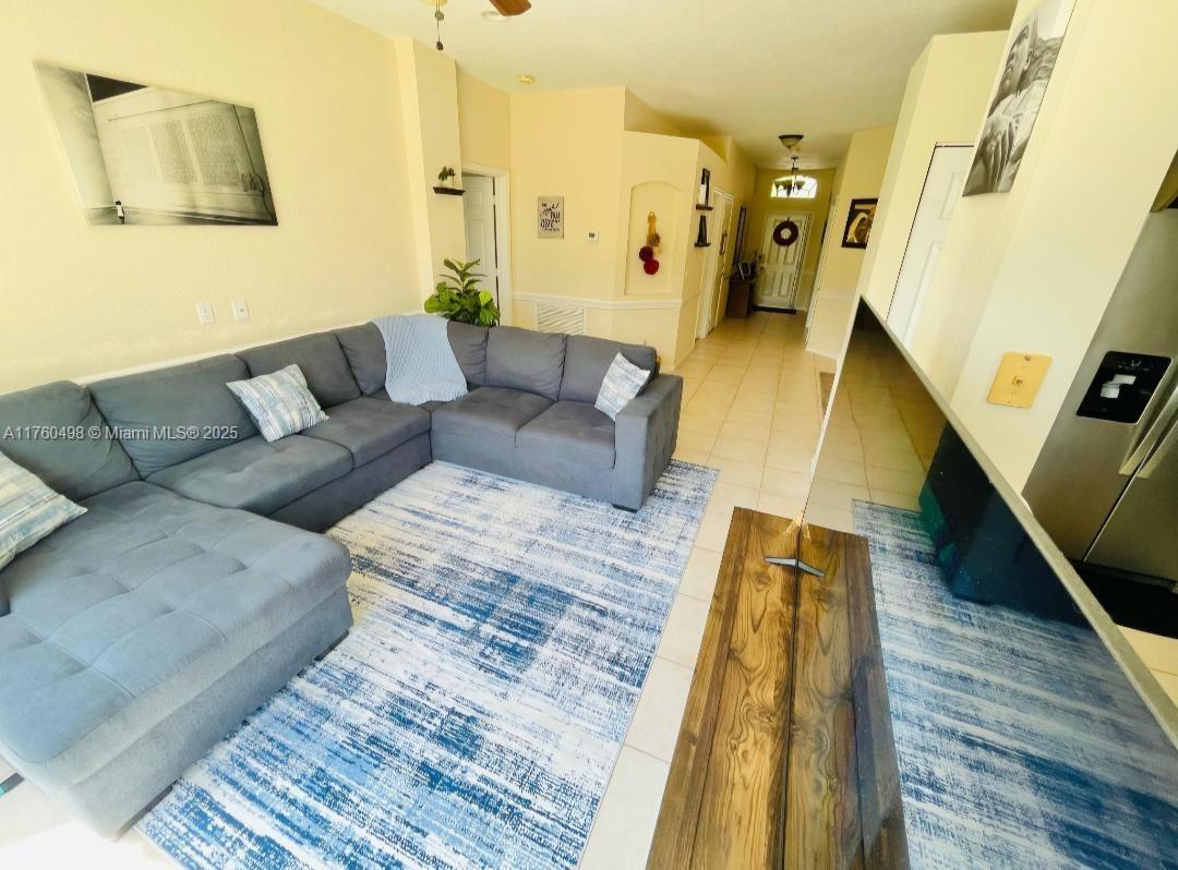 HOLIDAY SPRINGS EAST - Residential