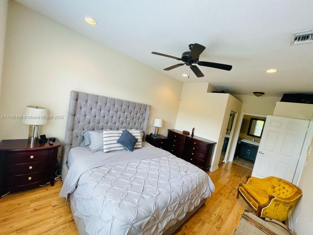 HOLIDAY SPRINGS EAST - Residential