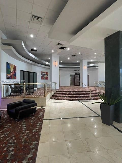 THE CASABLANCA CONDO - Residential