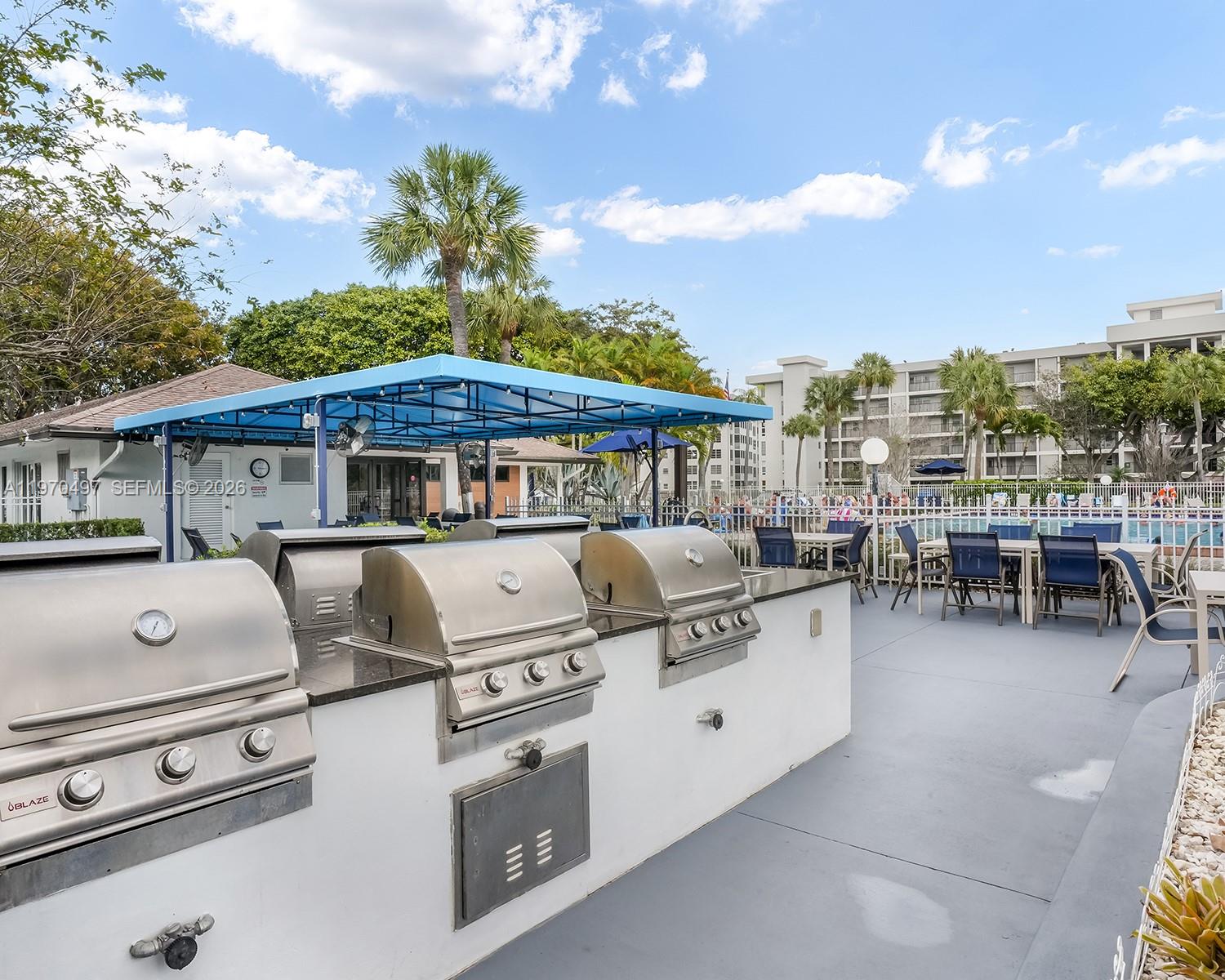 NO 22 PALM-AIRE COUNTRY C - Residential