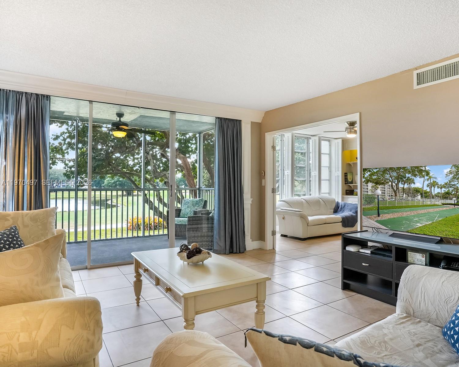 NO 22 PALM-AIRE COUNTRY C - Residential