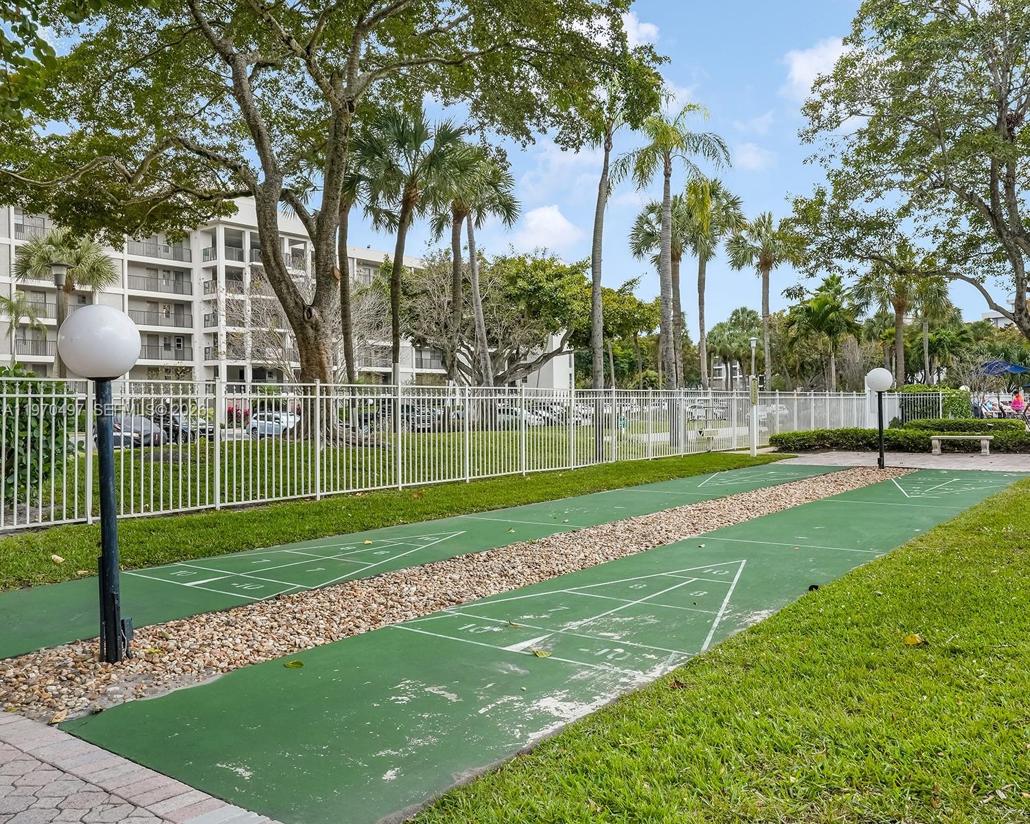 NO 22 PALM-AIRE COUNTRY C - Residential