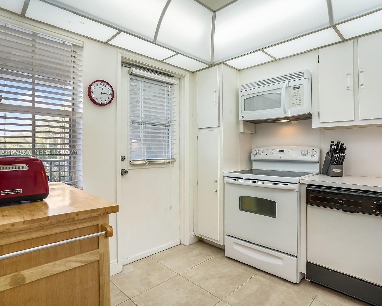 NO 22 PALM-AIRE COUNTRY C - Residential