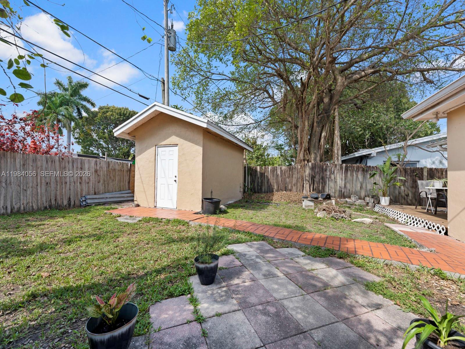 SOUTH CORAL HOMES SEC 2 - Residential