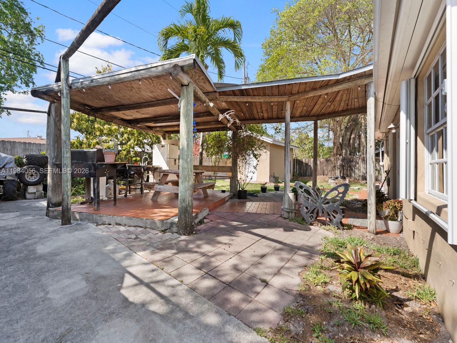 SOUTH CORAL HOMES SEC 2 - Residential