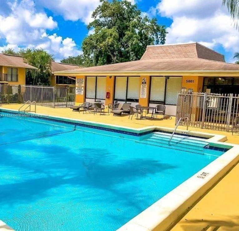 HAMPTON COURT CONDO - Residential Lease