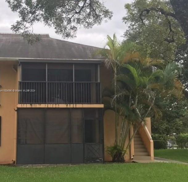 HAMPTON COURT CONDO - Residential Lease