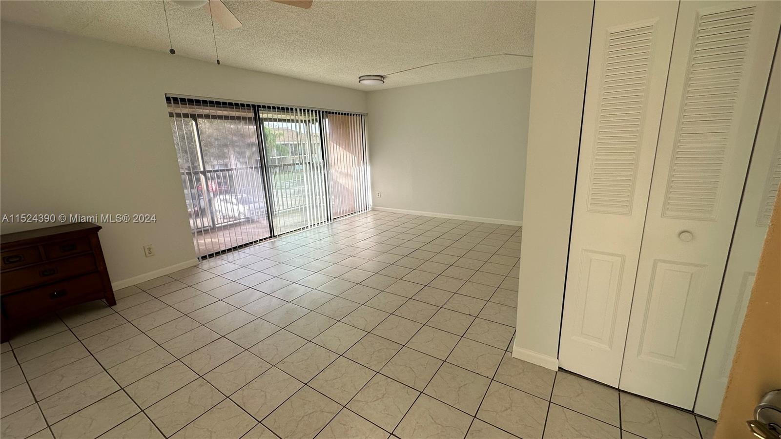 HAMPTON COURT CONDO - Residential Lease