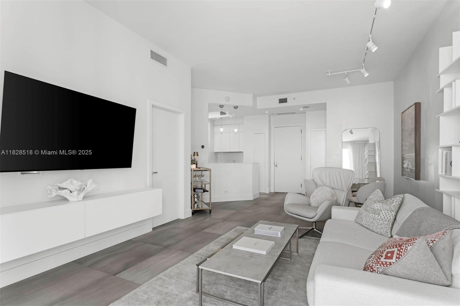 888 Brickell Key Dr 2606