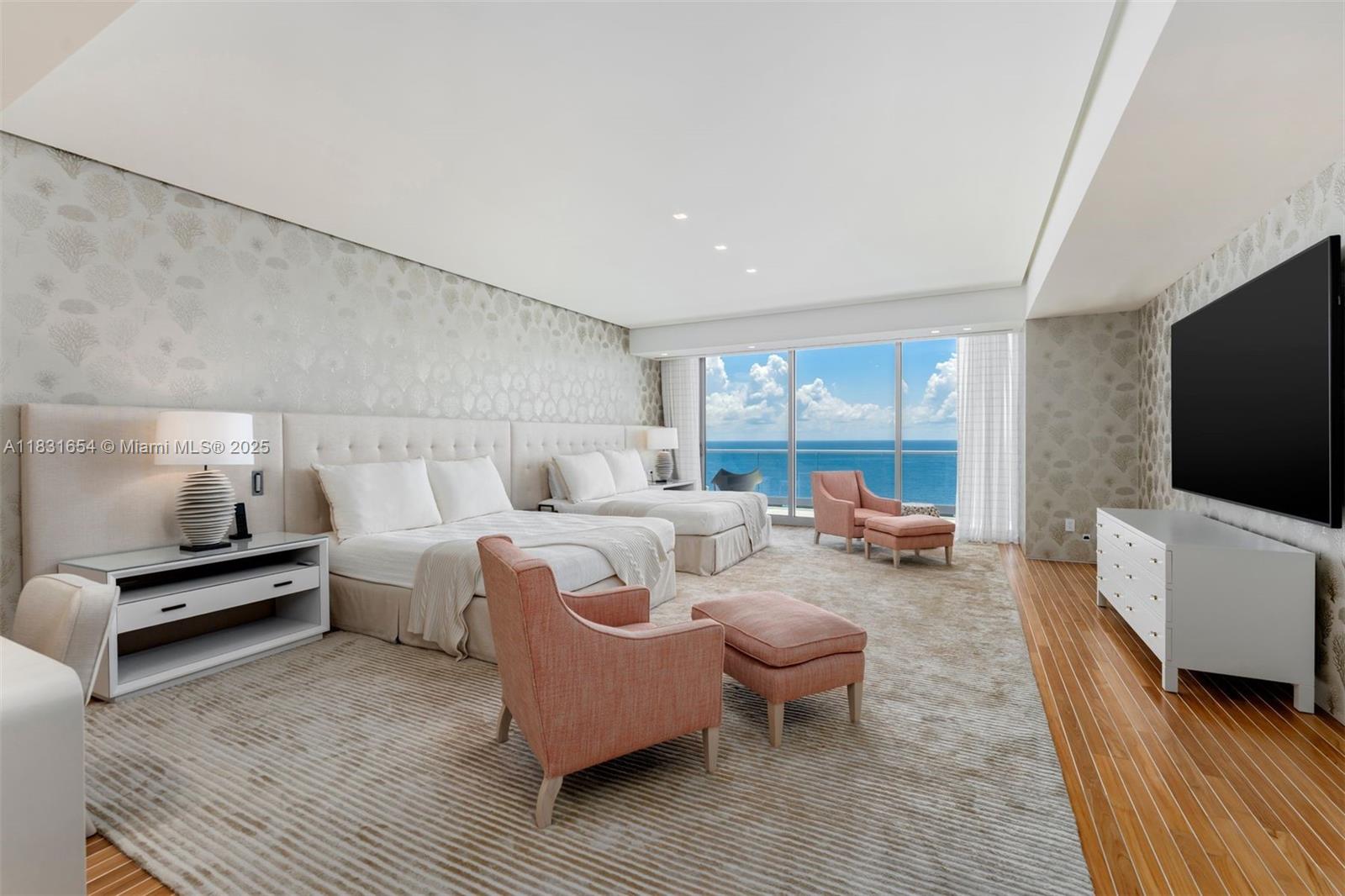 ALTOS DEL MAR NO. 5 - Residential