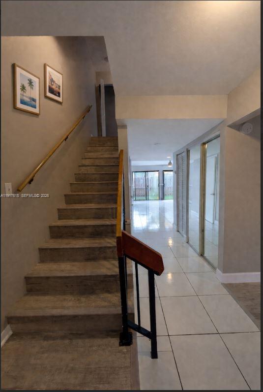 NOB HILL AT WELLEBY CONDO - Residential