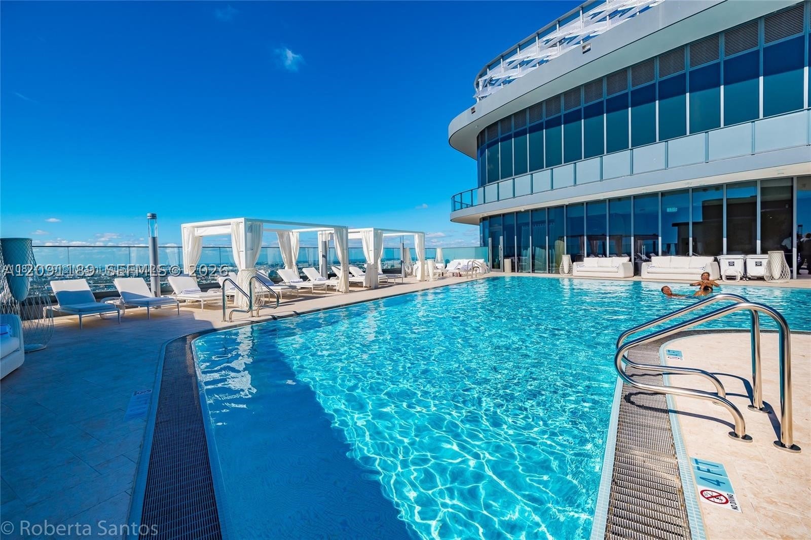 1000 Brickell Plz 3011