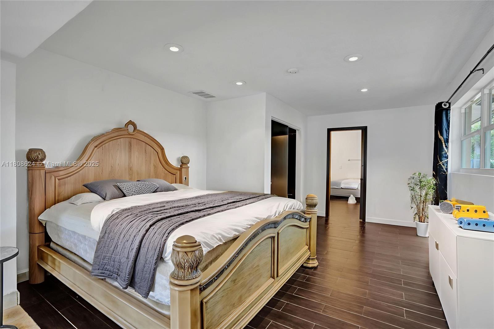 LANDINGS FIRST SEC - Residential Lease