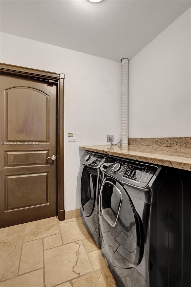 LANDINGS FIRST SEC - Residential Lease