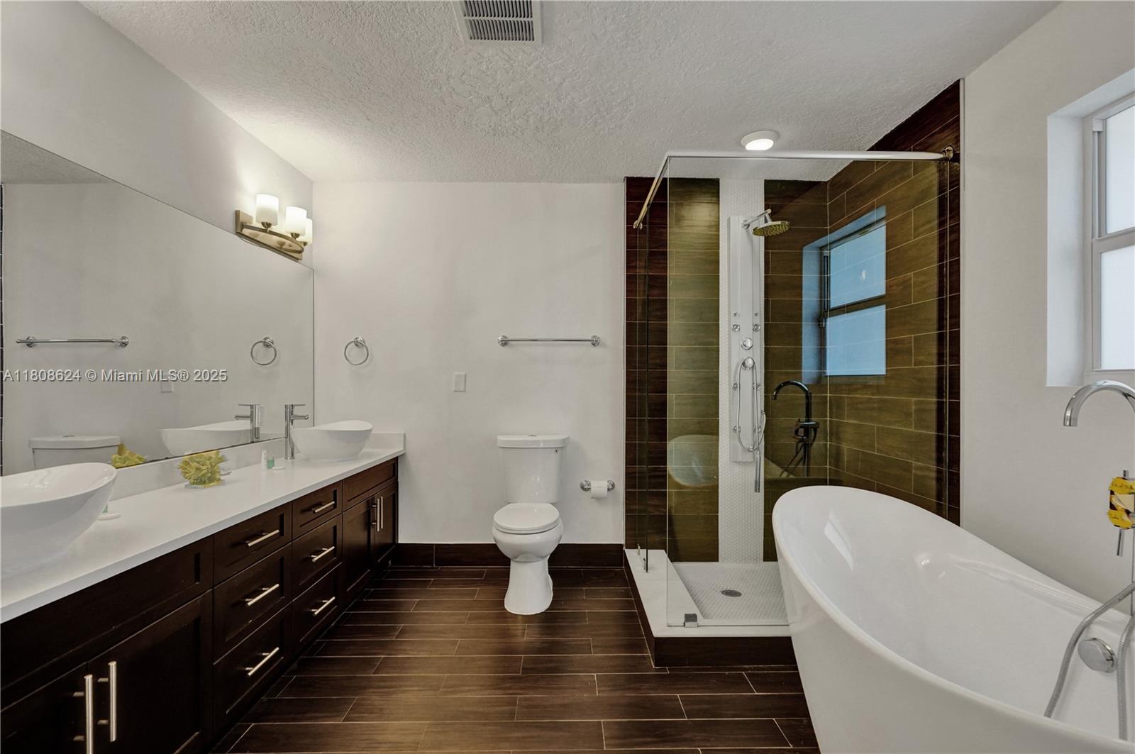 LANDINGS FIRST SEC - Residential Lease