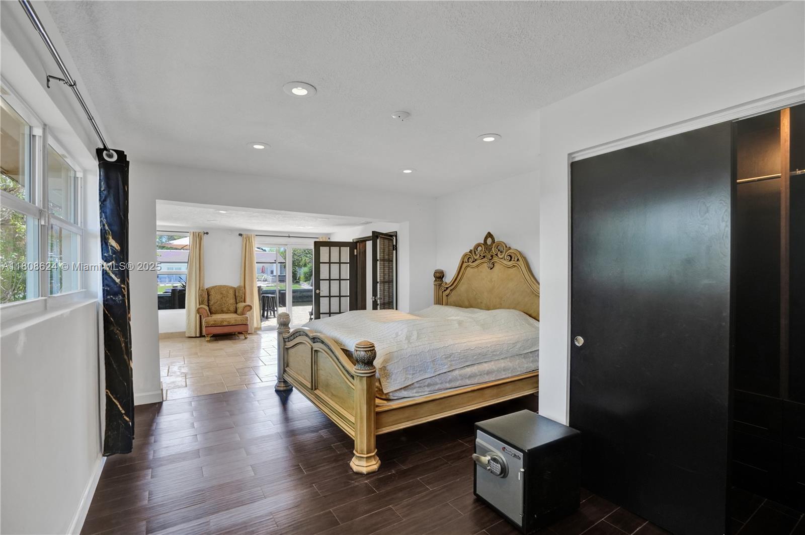 LANDINGS FIRST SEC - Residential Lease