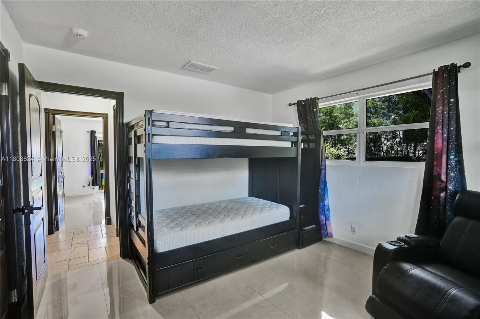 LANDINGS FIRST SEC - Residential Lease