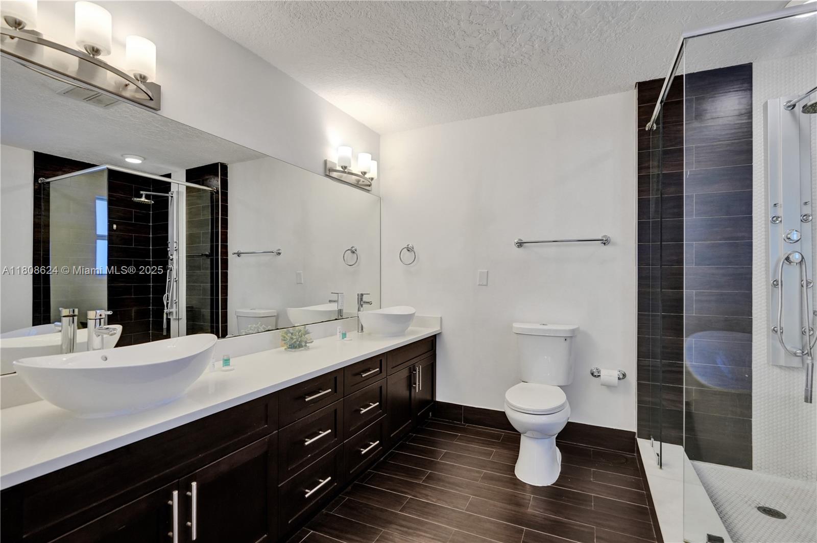 LANDINGS FIRST SEC - Residential Lease