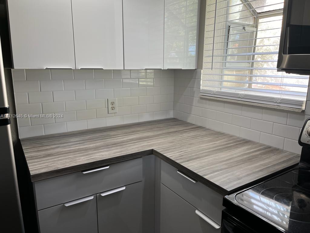 CORAL KEY CONDO - Residential