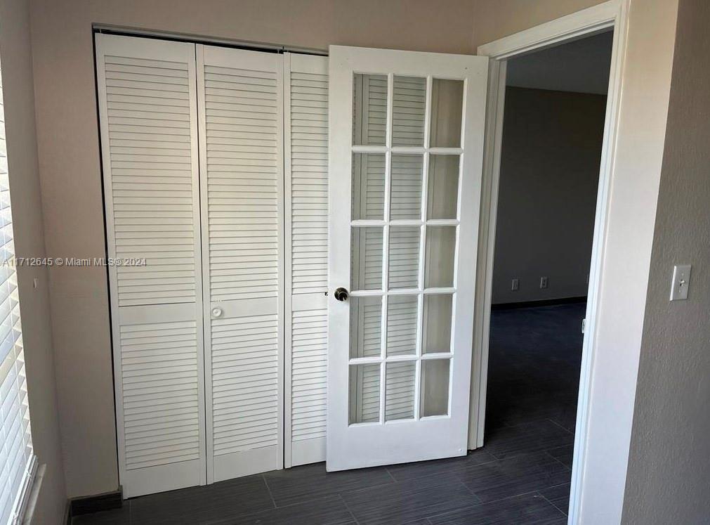 CORAL KEY CONDO - Residential