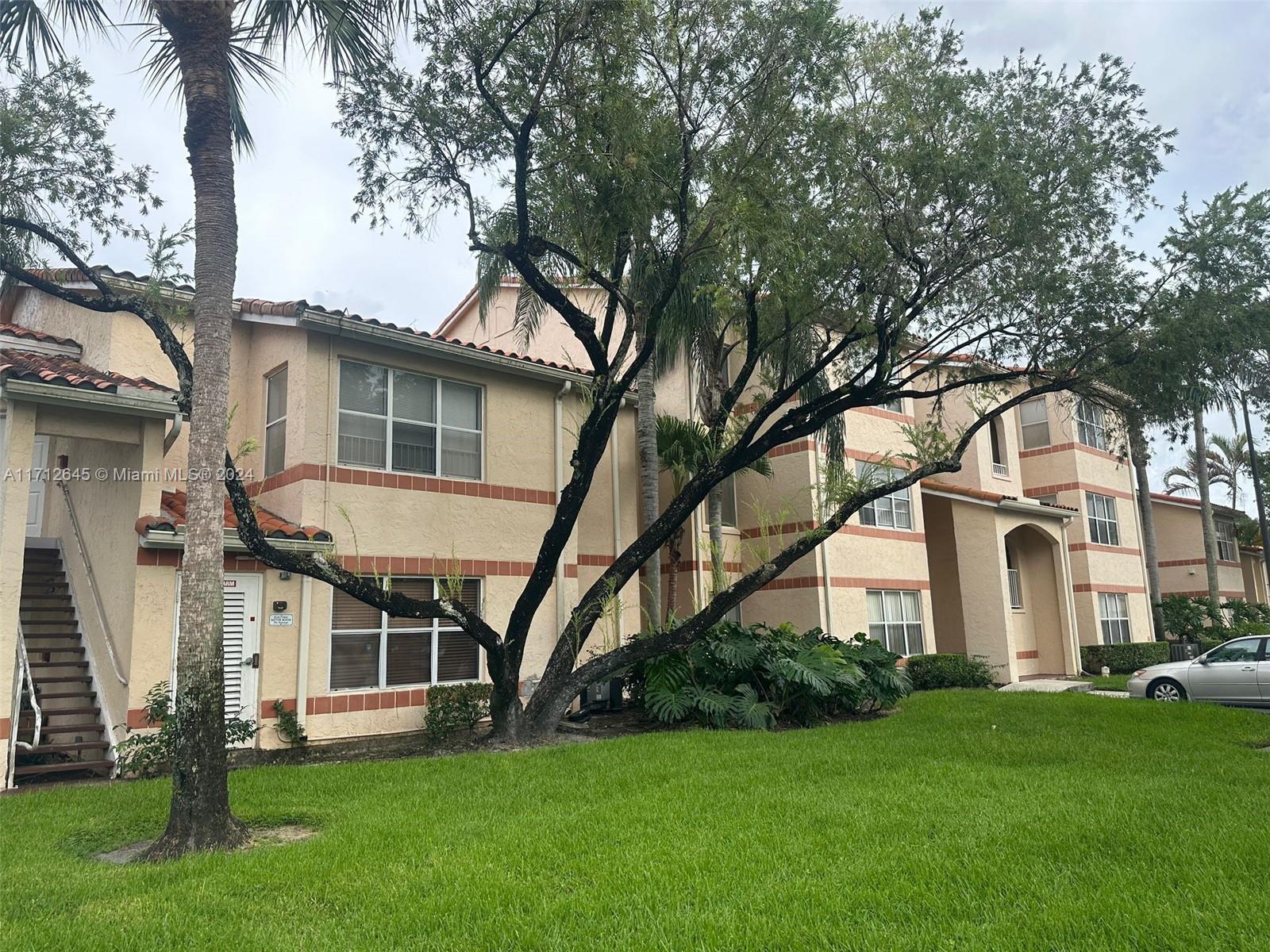 CORAL KEY CONDO - Residential