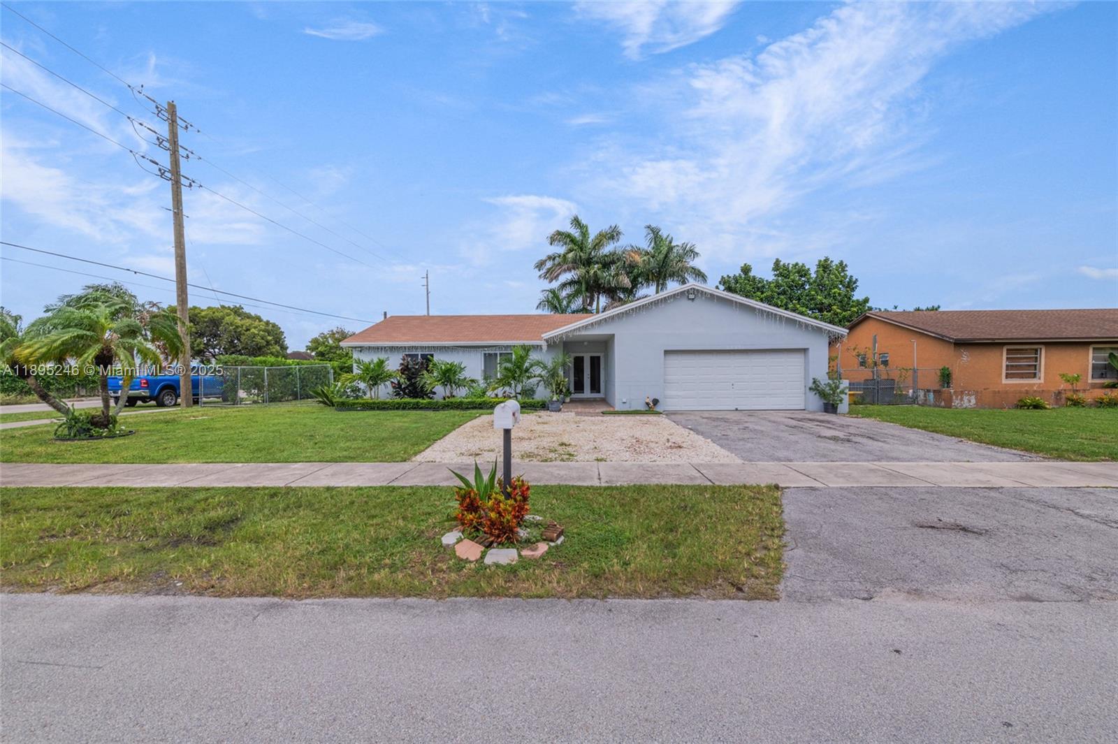 View photos, virtual tours, details... 13391 SW 262nd St