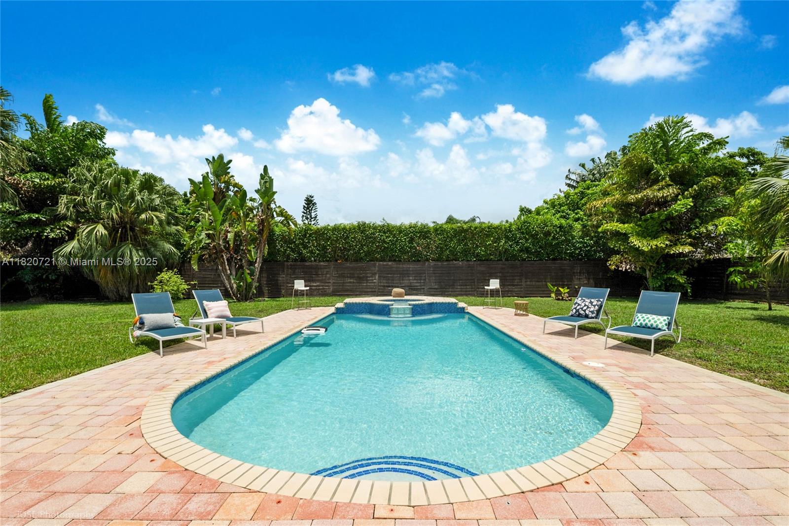 PALAPALA - Residential