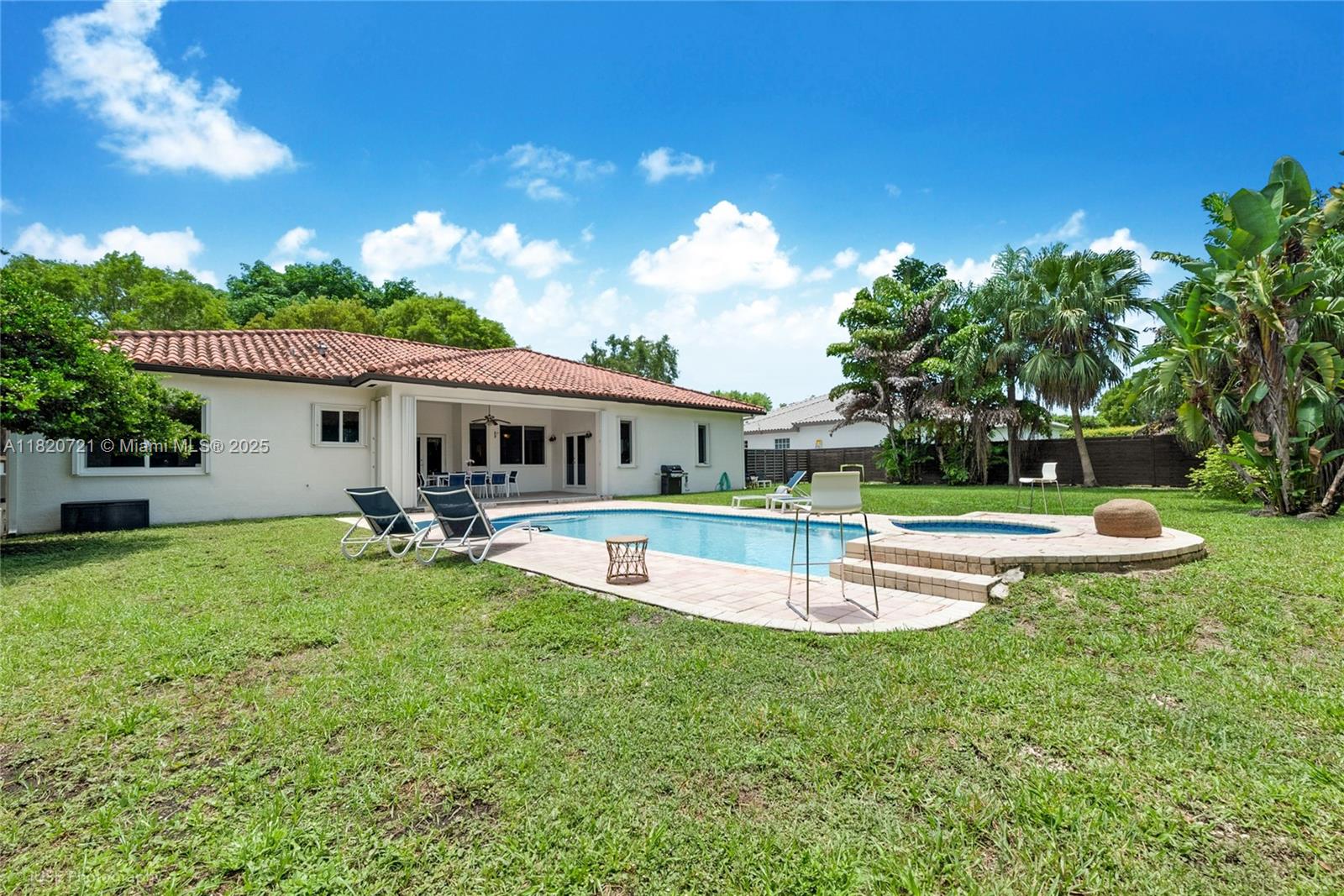 PALAPALA - Residential