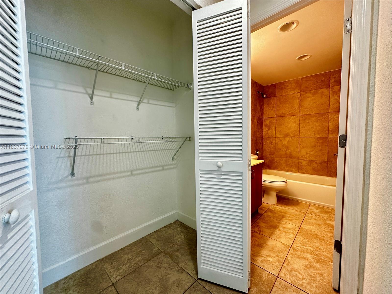 TREASURES ON THE BAY II C - Residential