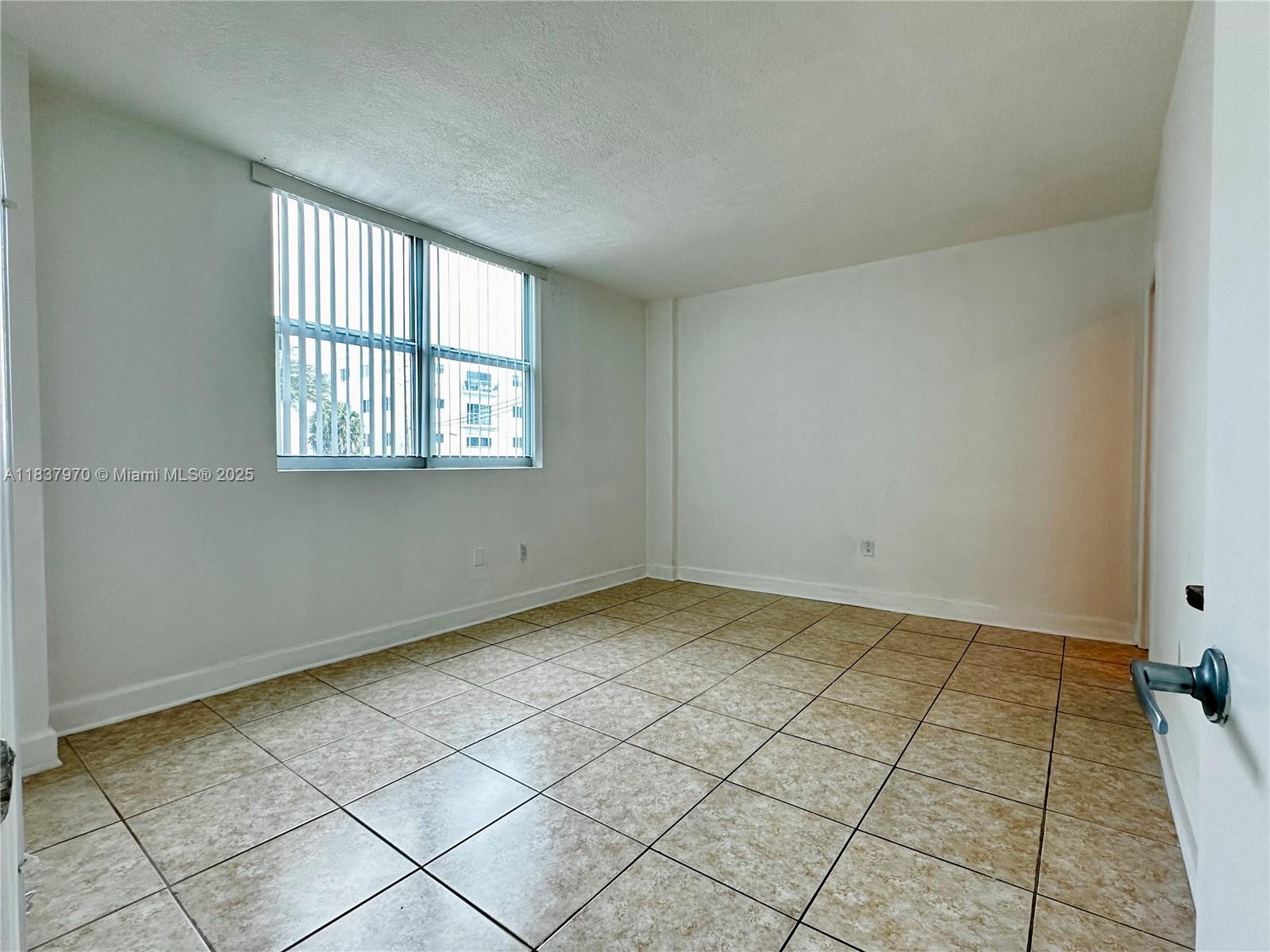 TREASURES ON THE BAY II C - Residential