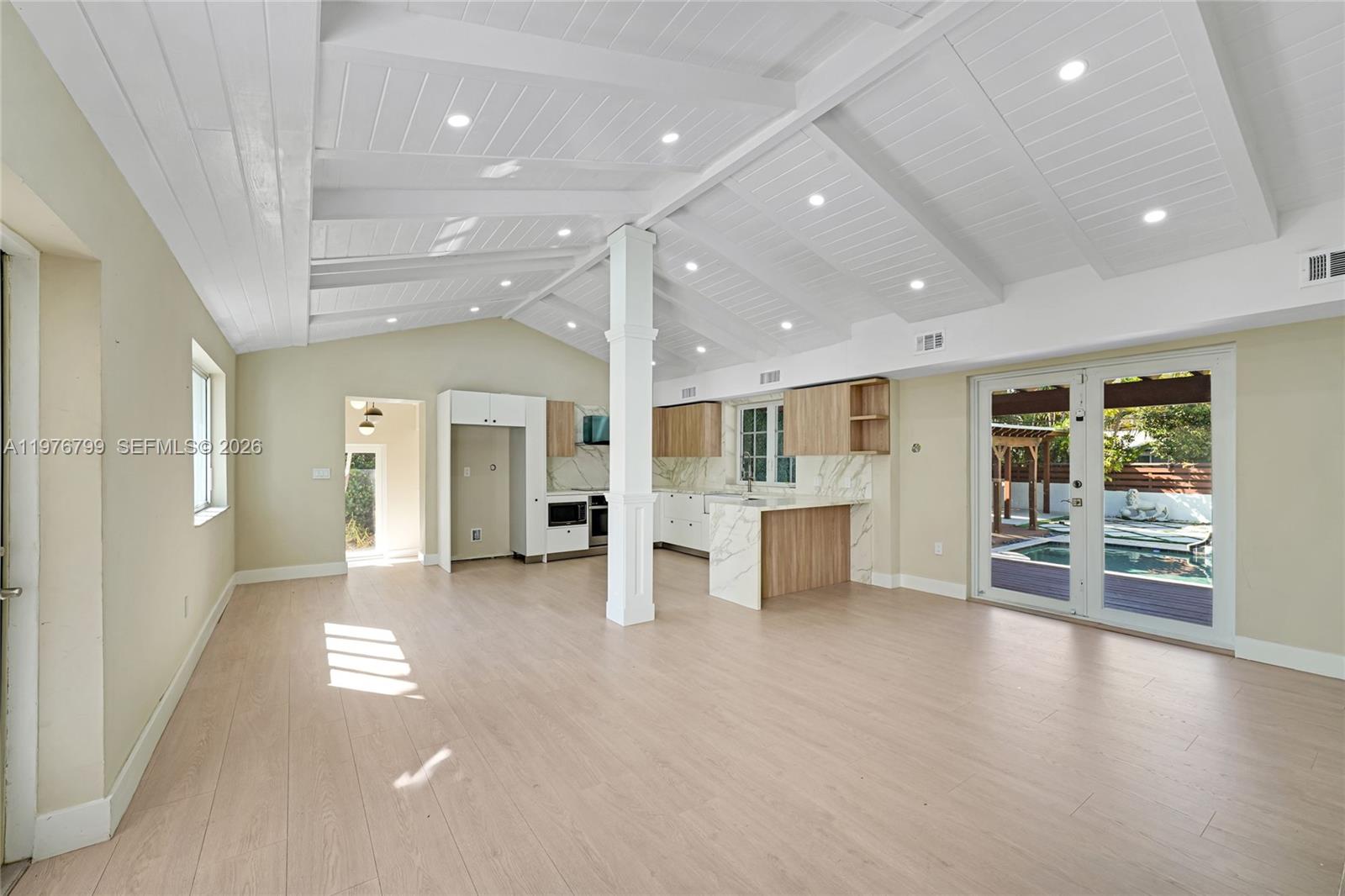 BELLE MEADE OF MIA SEC 1 - Residential