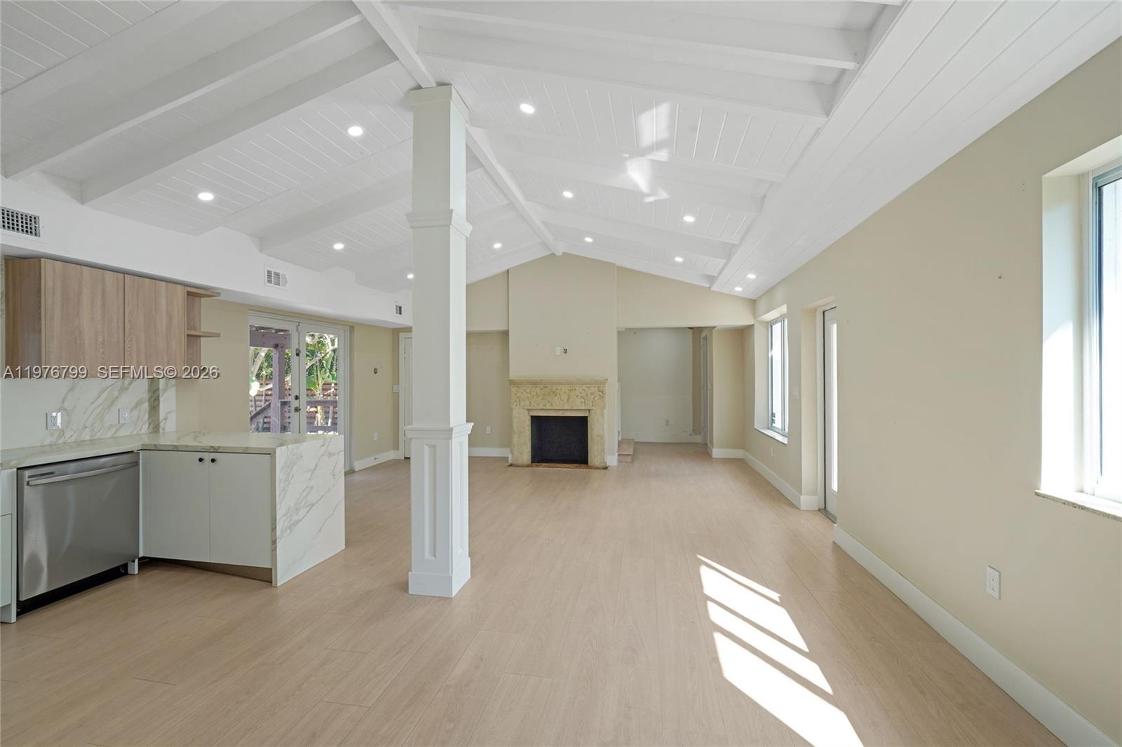 BELLE MEADE OF MIA SEC 1 - Residential