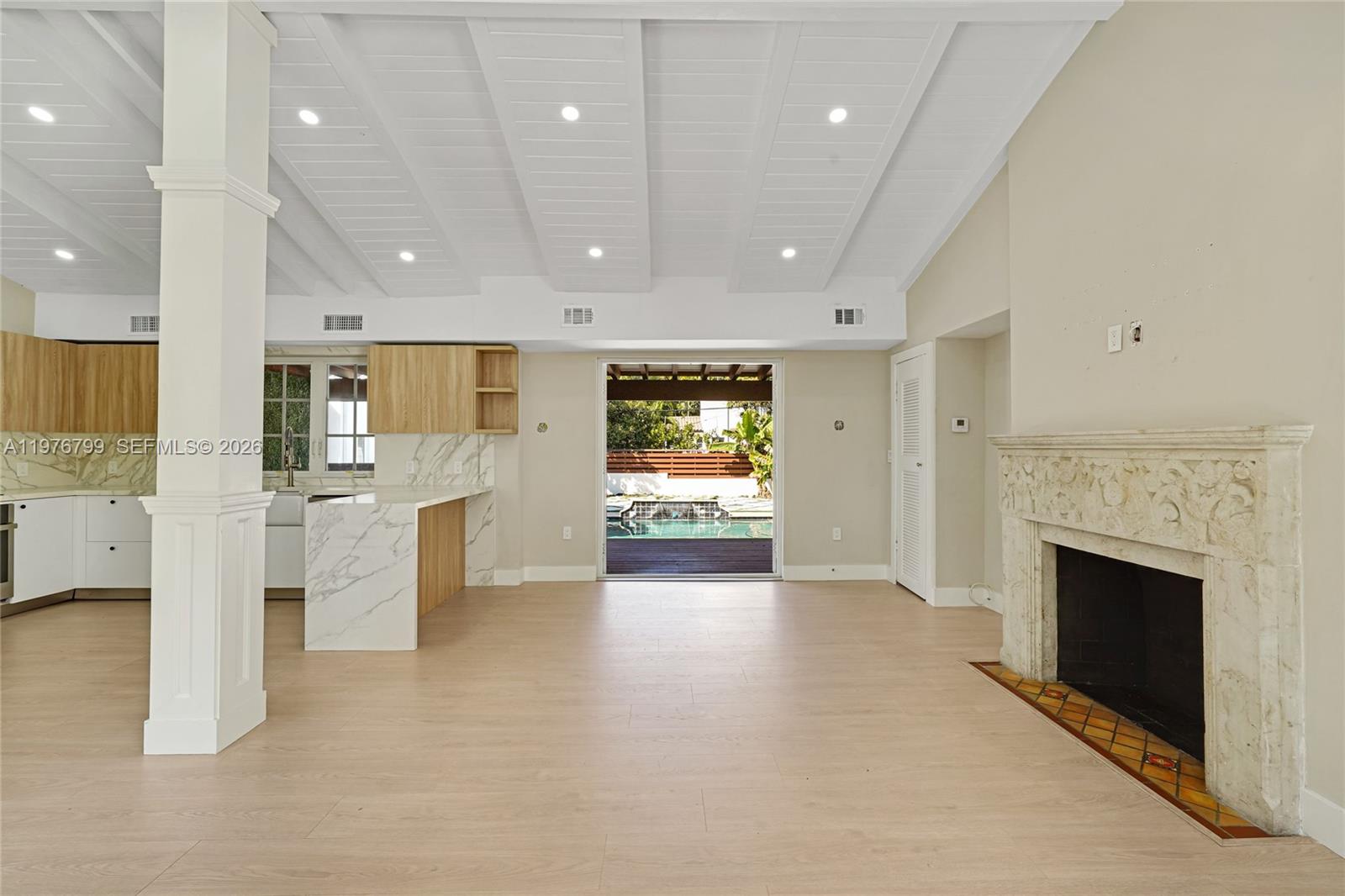 BELLE MEADE OF MIA SEC 1 - Residential