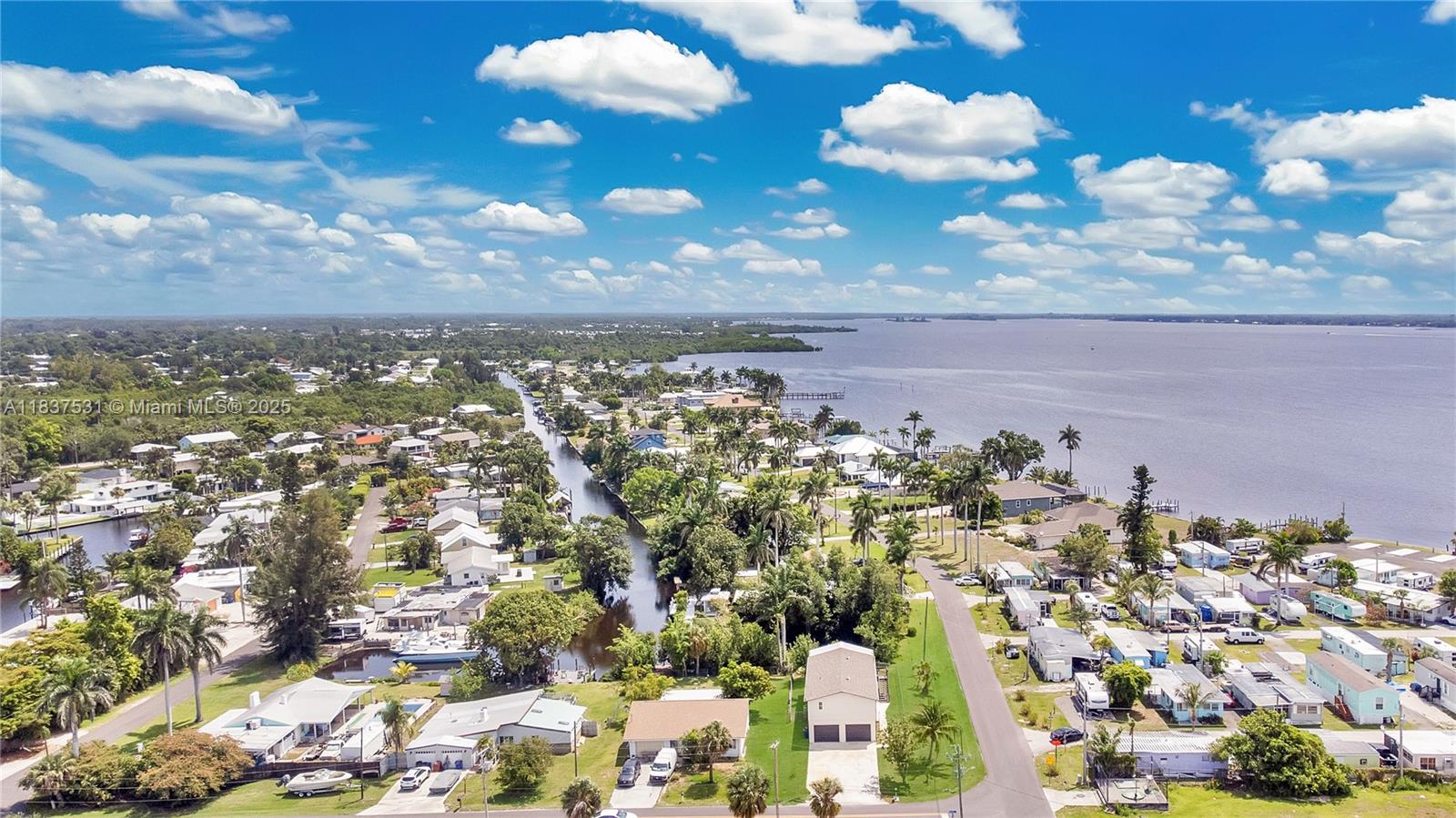 HARBOR ESTATES - Residential