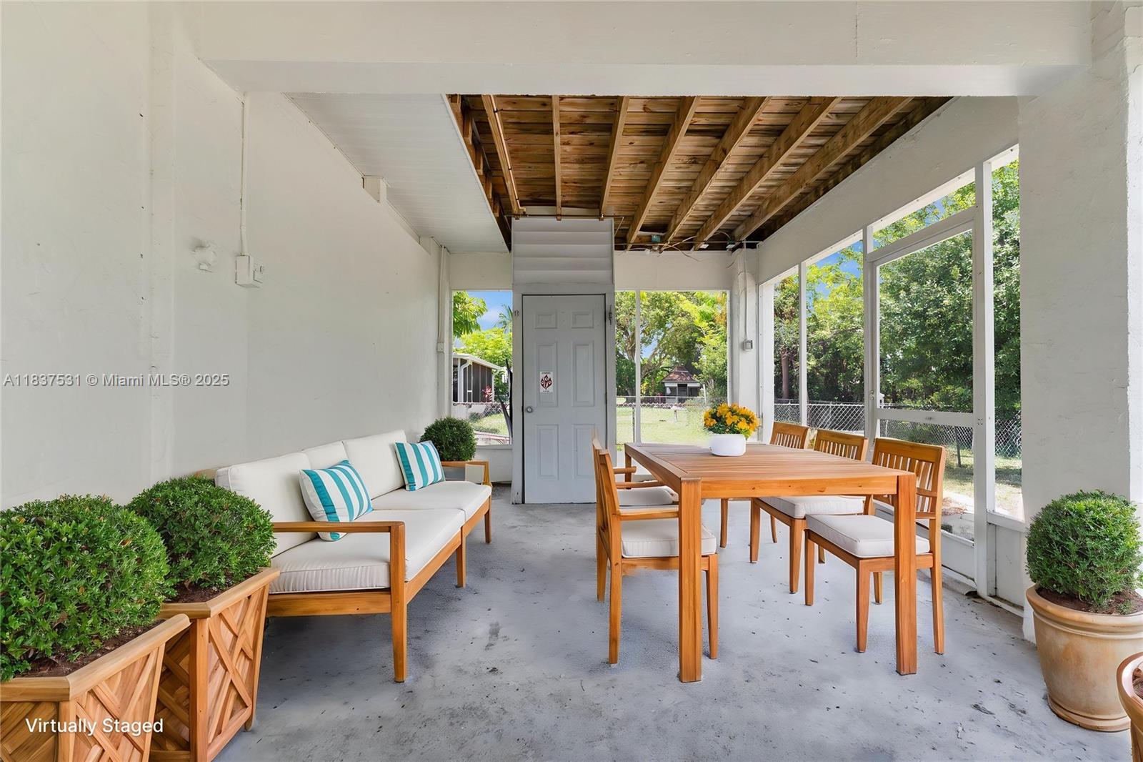 HARBOR ESTATES - Residential