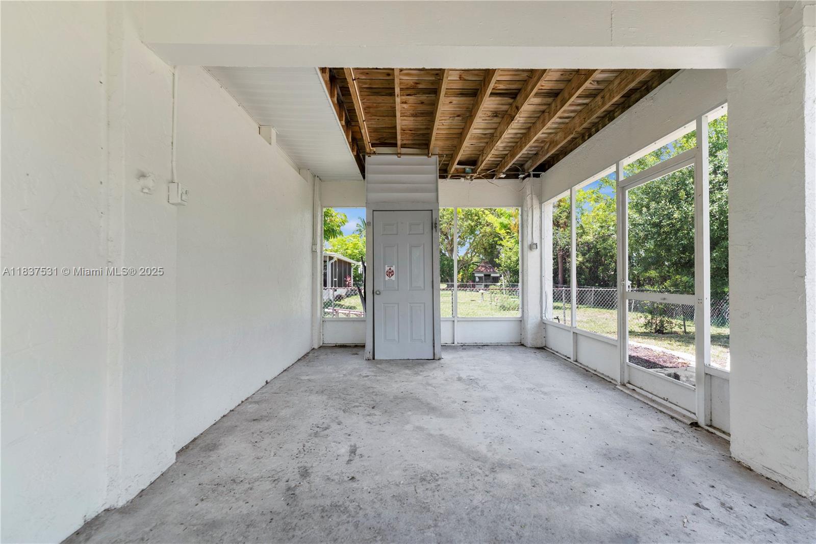 HARBOR ESTATES - Residential