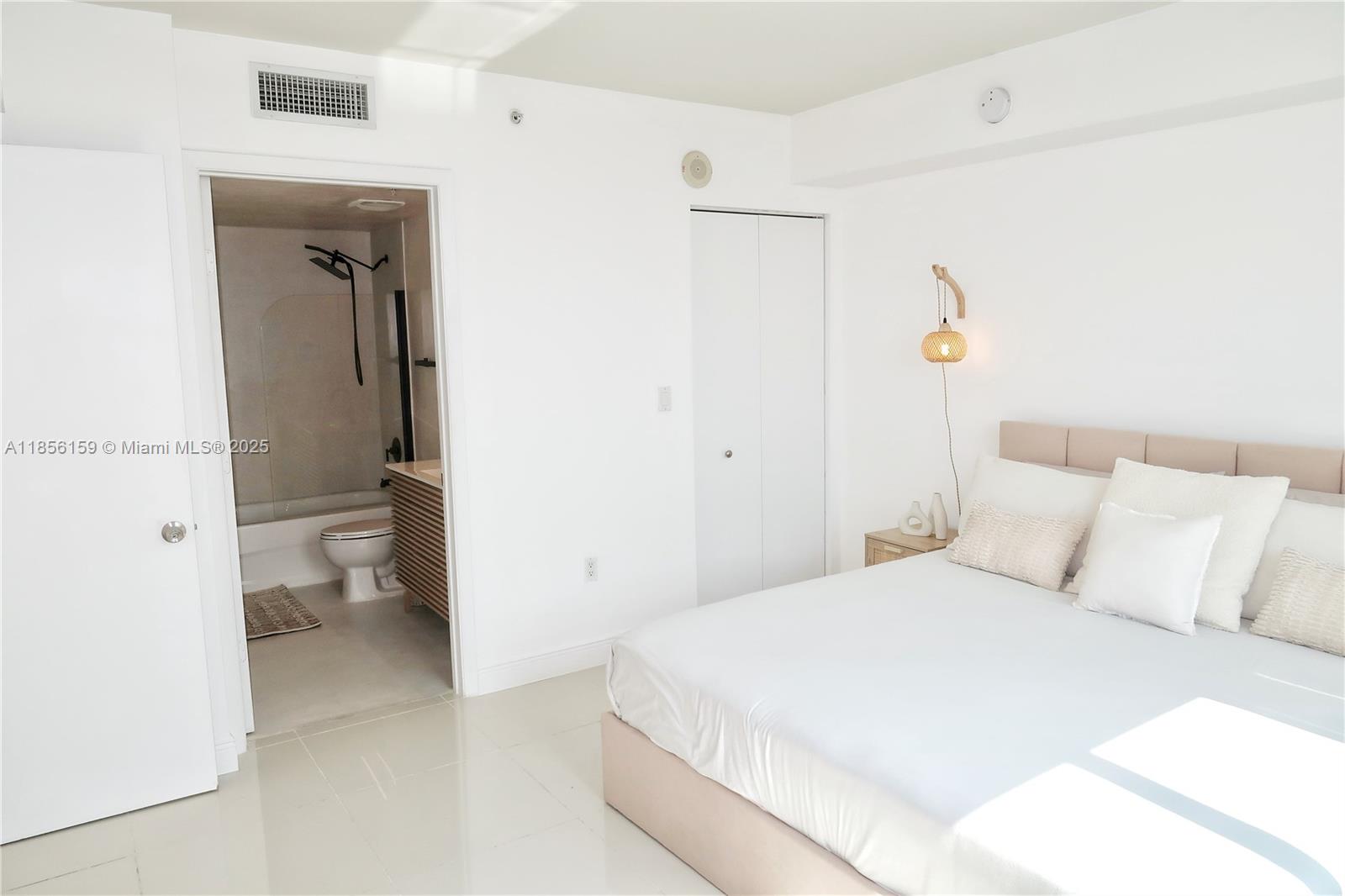 TERRAZAS RIVERPARK VILLAG - Residential