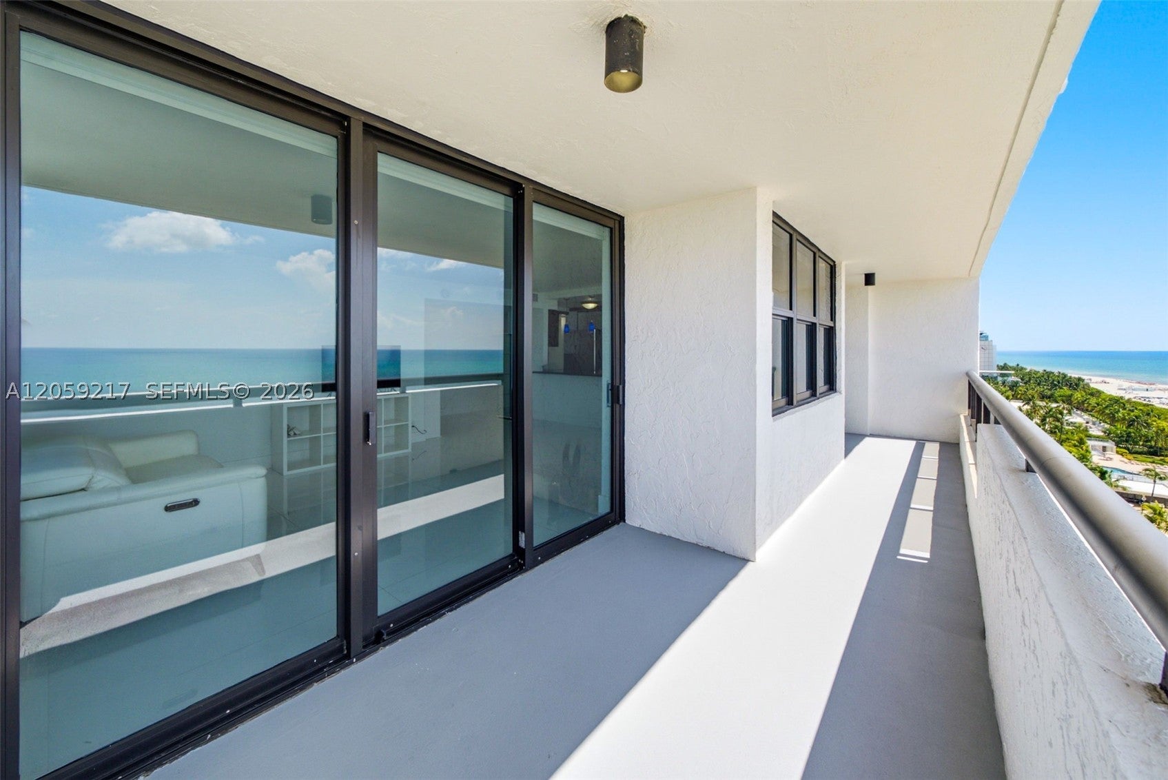 2555 Collins Ave 1511