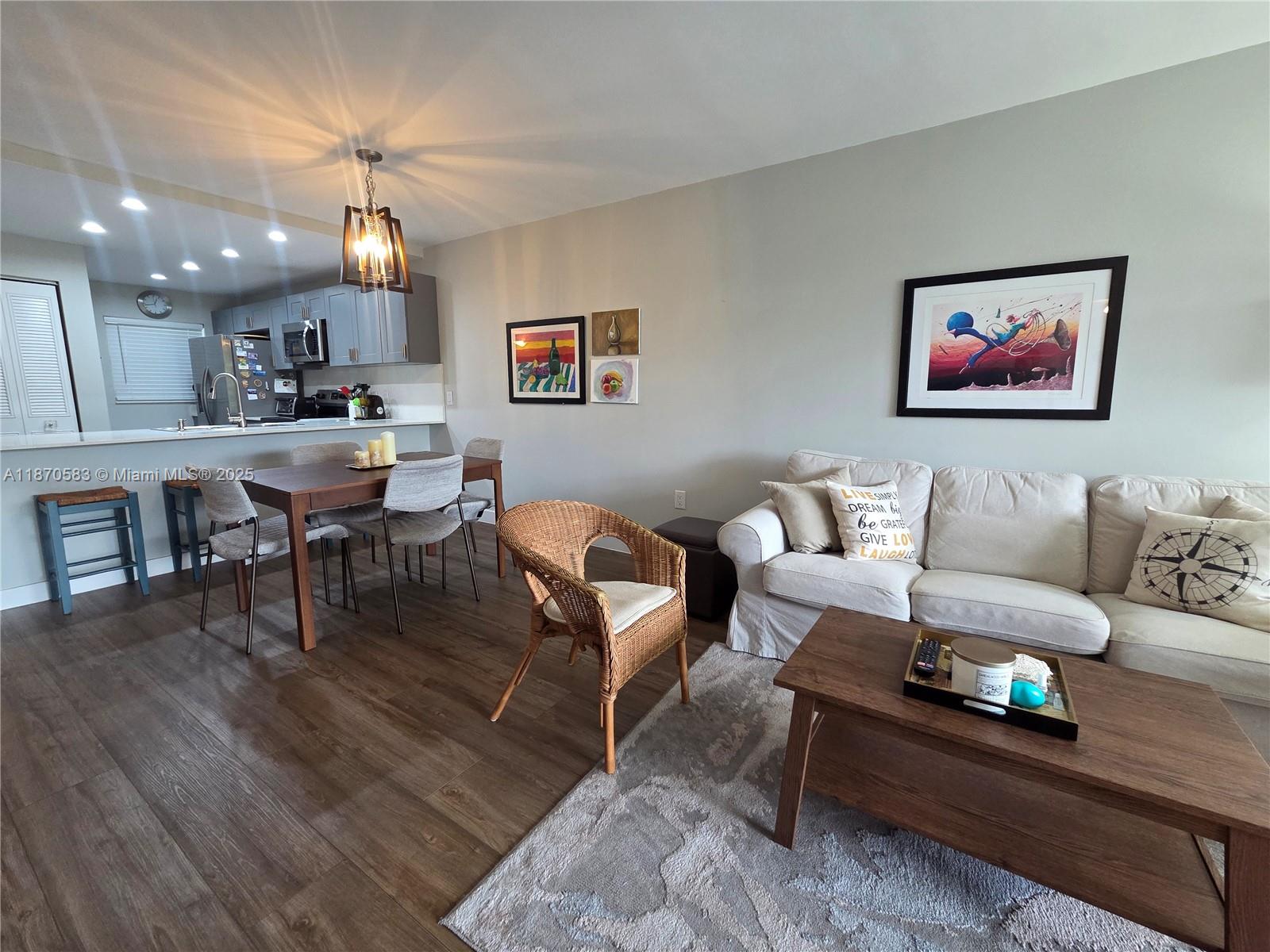 POINCIANA 1 OF PINE ISLAN - Residential Lease