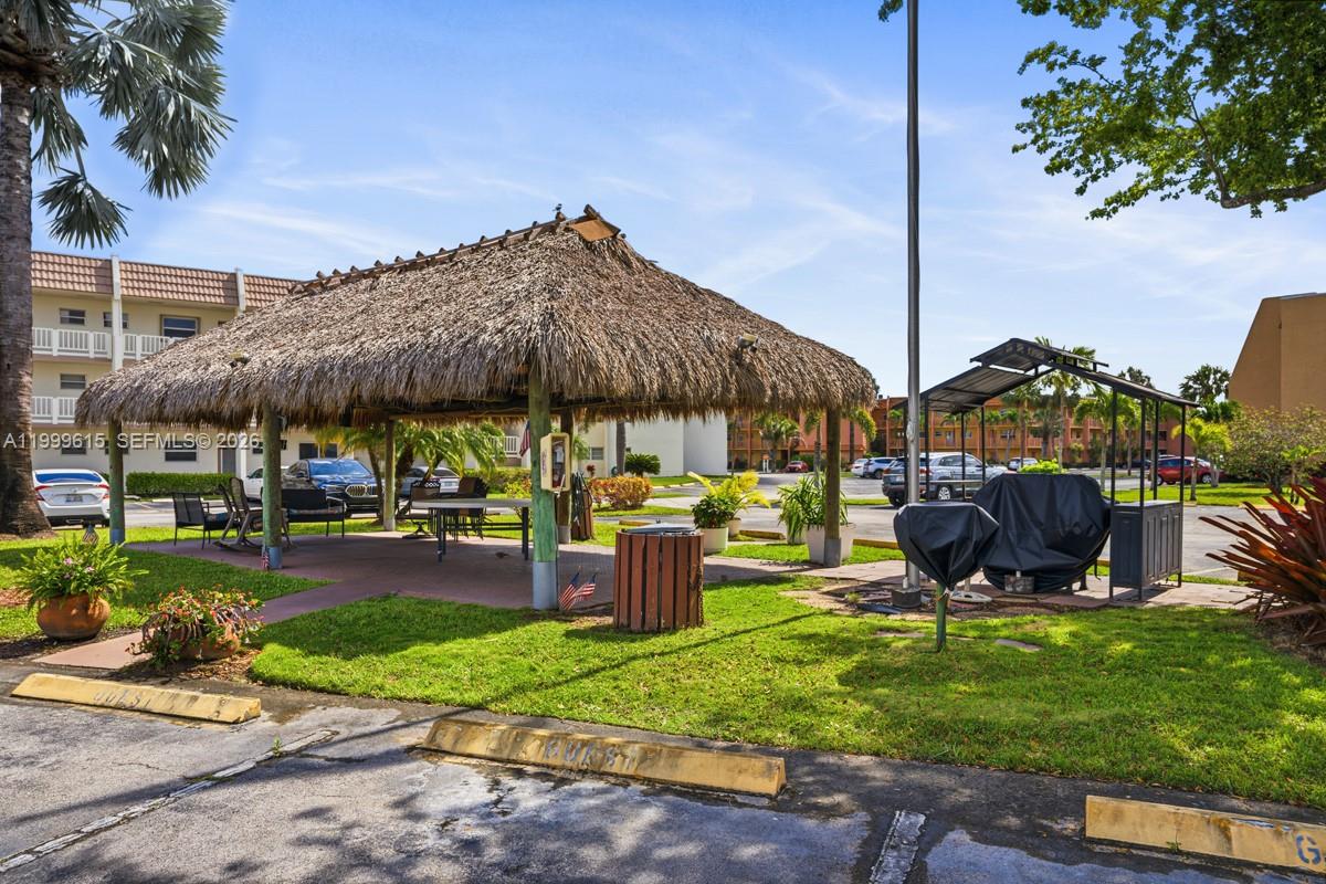 ROYAL PARK GARDENS III-M - Residential