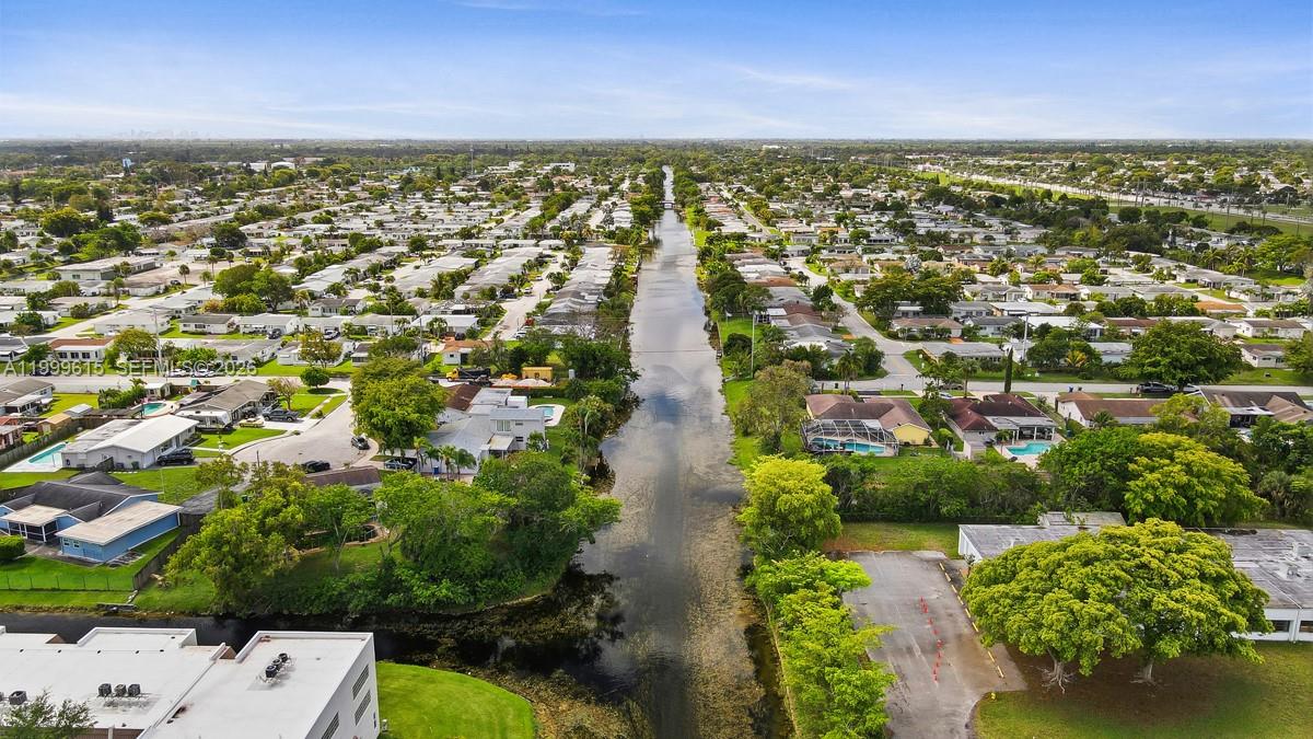 ROYAL PARK GARDENS III-M - Residential
