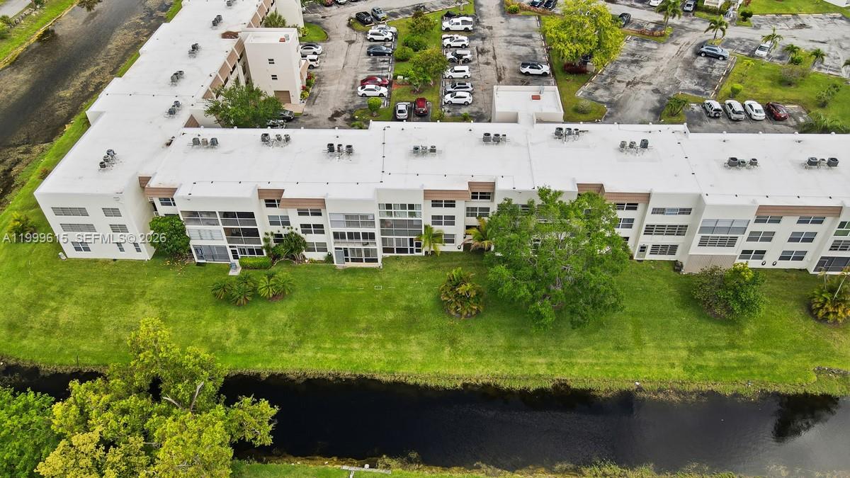 ROYAL PARK GARDENS III-M - Residential