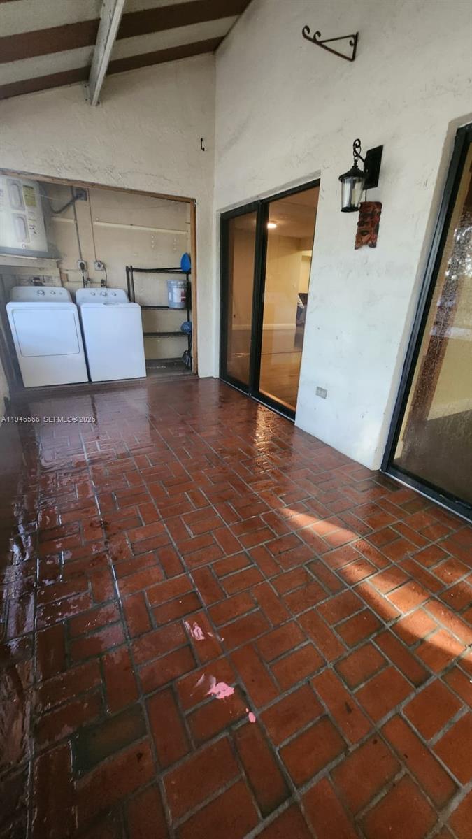 QUATRAINE CONDO I PH I - Residential