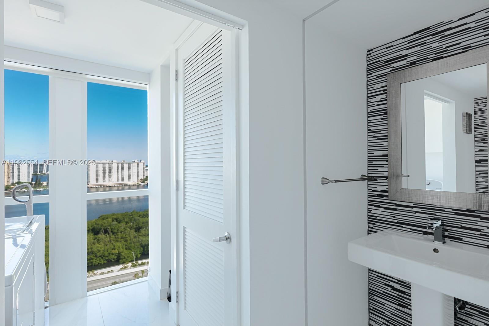 400 SUNNY ISLES CONDO WES - Residential