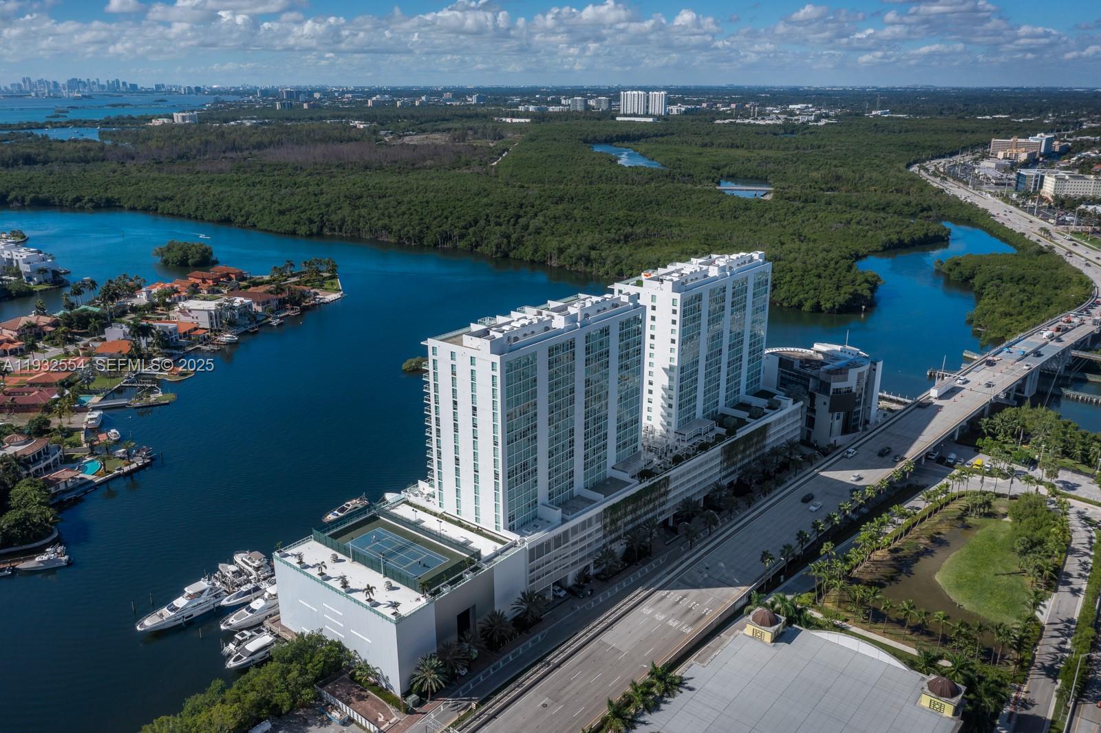 400 SUNNY ISLES CONDO WES - Residential