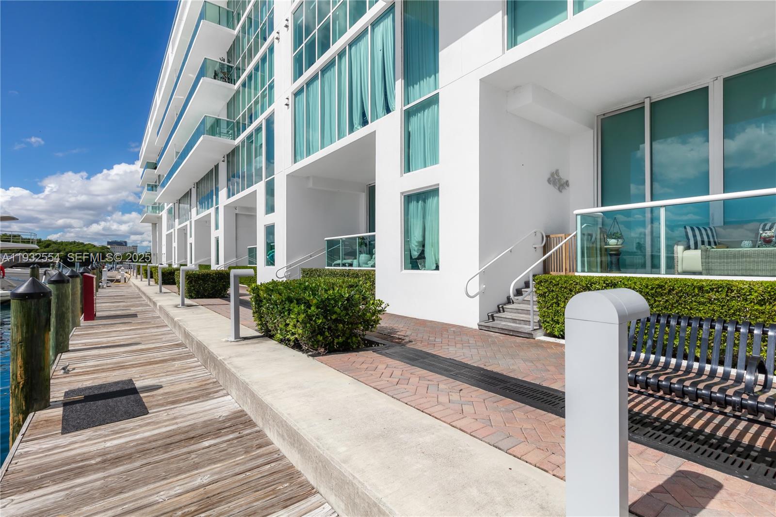 400 SUNNY ISLES CONDO WES - Residential