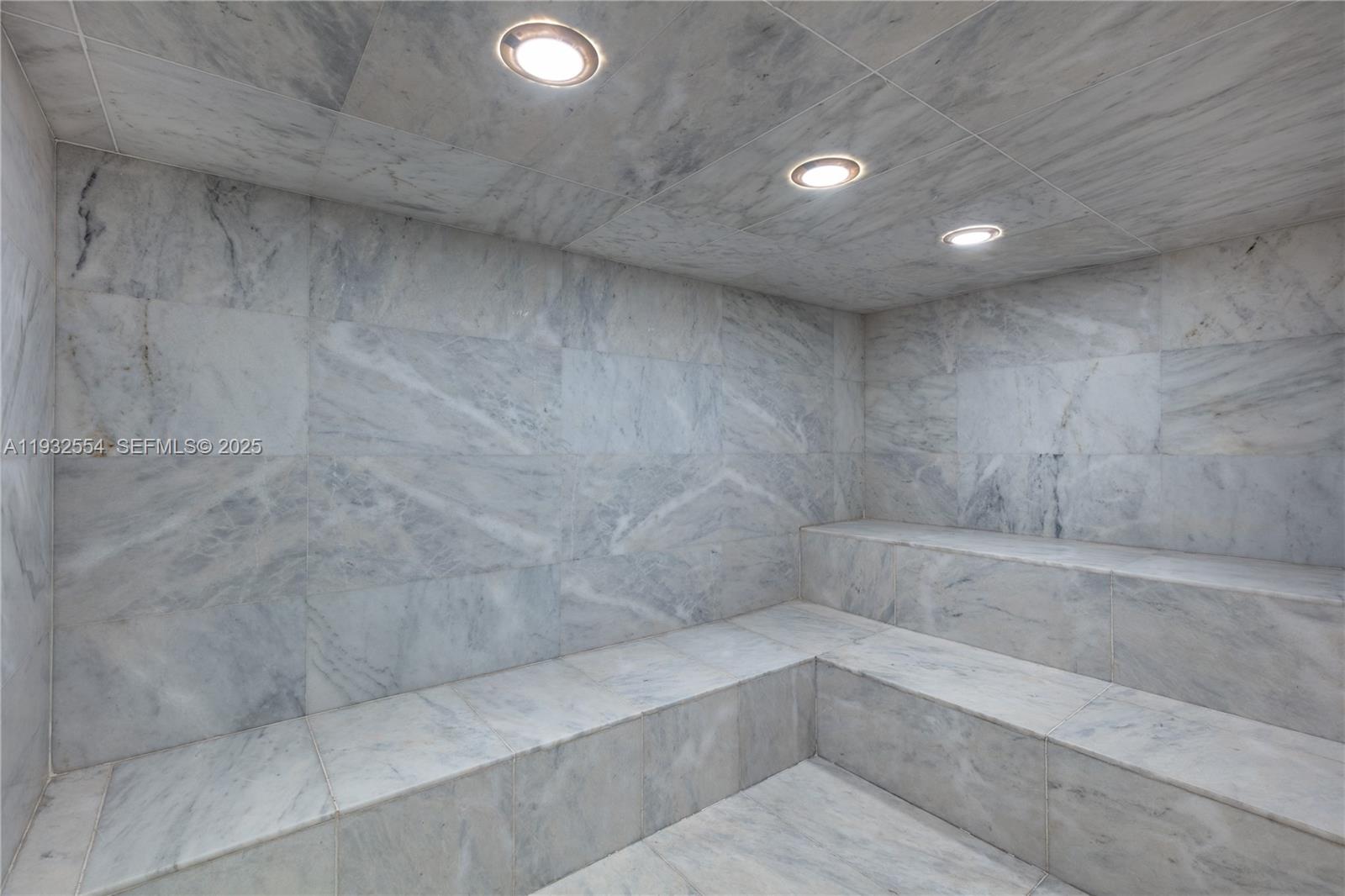 400 SUNNY ISLES CONDO WES - Residential