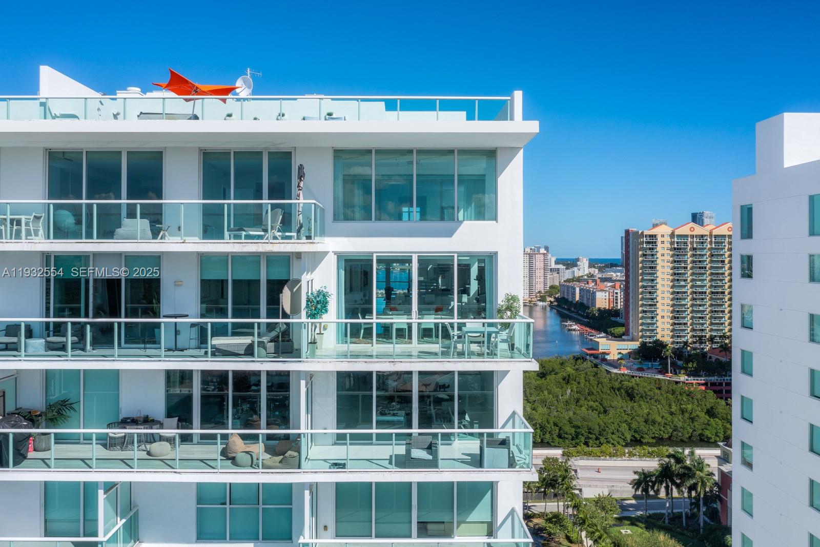 400 SUNNY ISLES CONDO WES - Residential