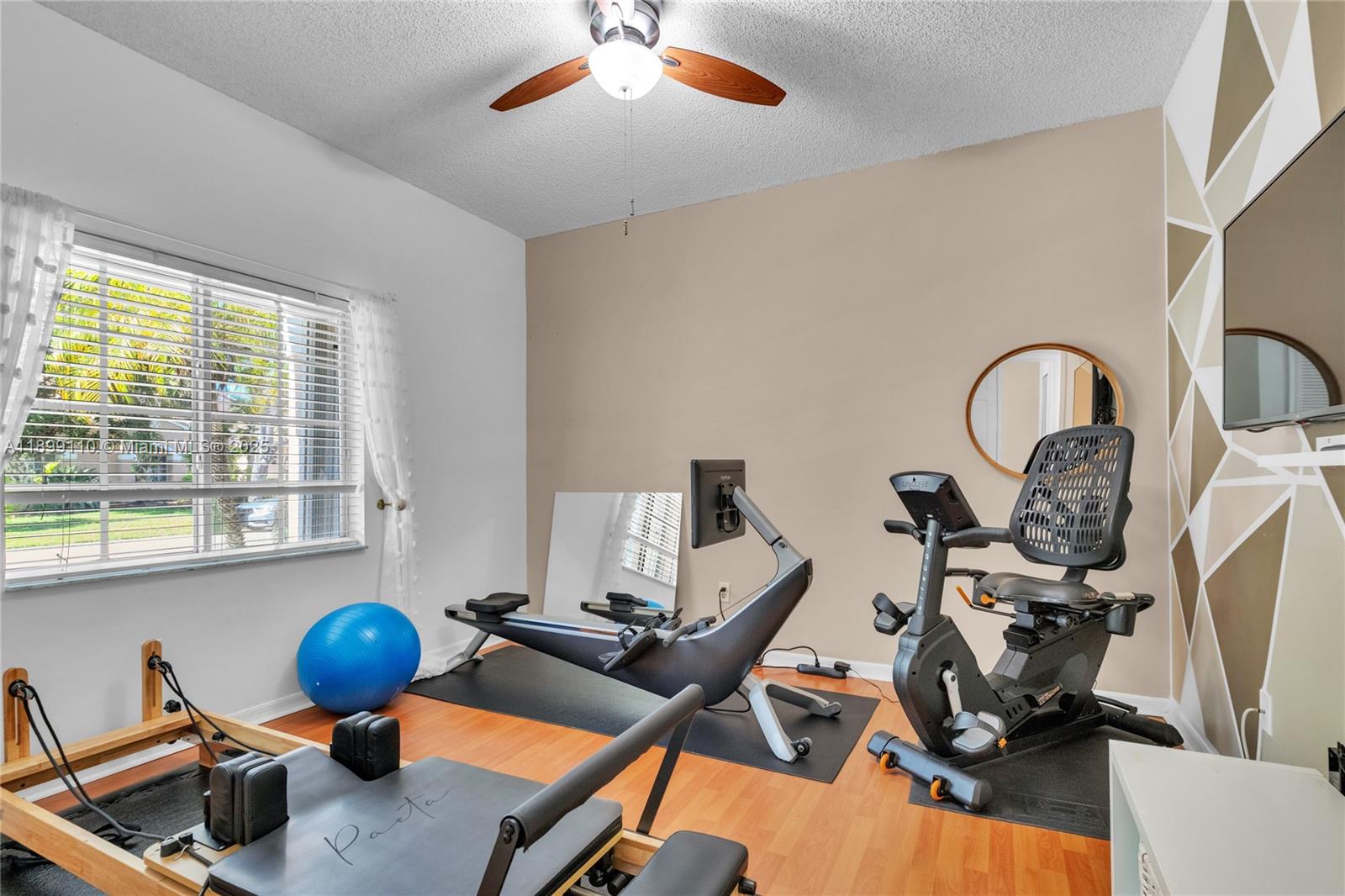 TWIN ACRES - Residential