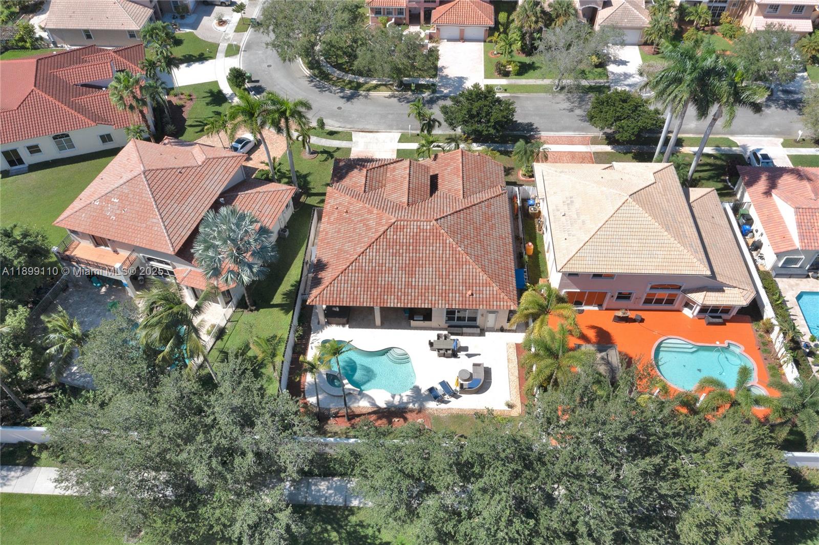 TWIN ACRES - Residential